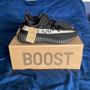 Yeezy Boost 350 V2 “Oreo”